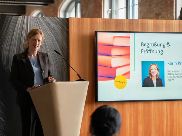 20260417-smart-school-karin-prien